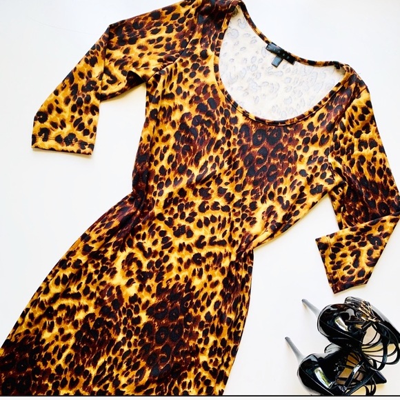 Snap Dresses & Skirts - SNAP Animal Print Brown Gold Long Dress 🖤🧡